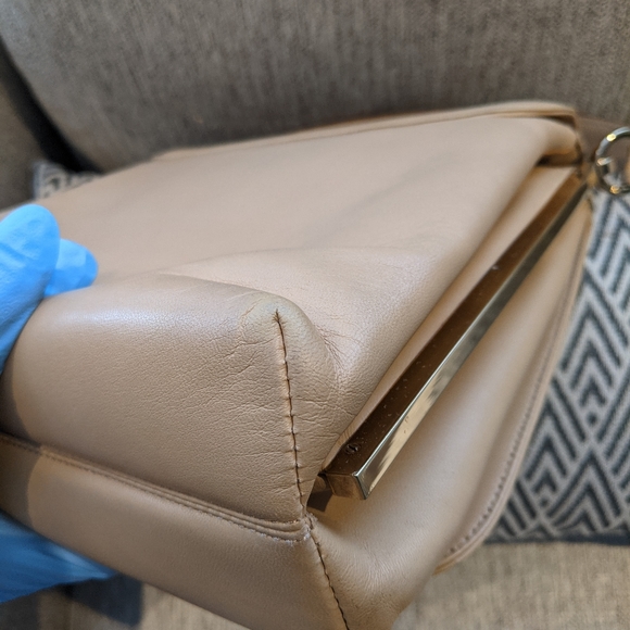 Salvatore Ferragamo Handbag / Body Bag - Picture 10 of 16